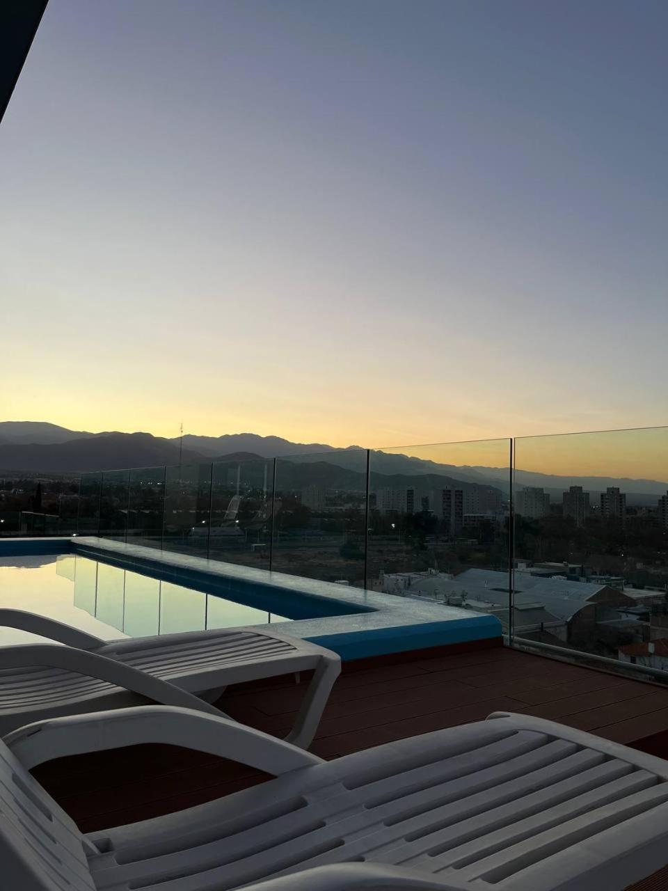 Apartamento Centrico Con Las Mejores Vistas De Мендоса Екстер'єр фото